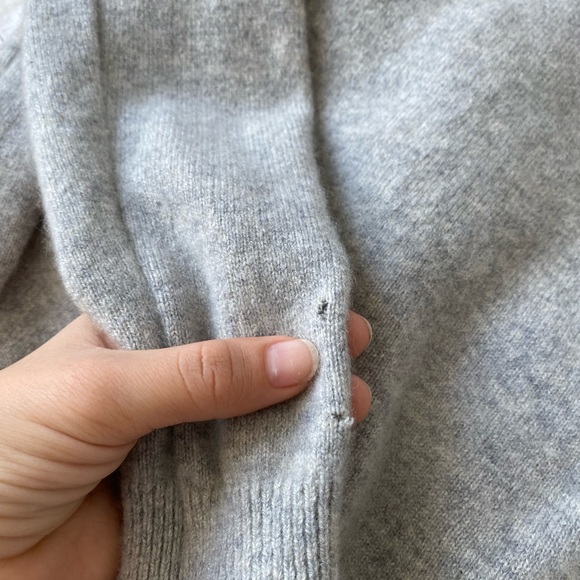 REFORMATION REPURPOSED SWEATER SIZE SMALL - Picture 5 of 8